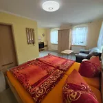 Am Lindenbaum Bed and breakfast Sebnitz