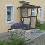 Am Lindenbaum 3*
