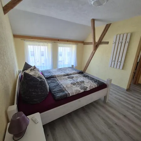 Am Lindenbaum Bed & Breakfast 3*