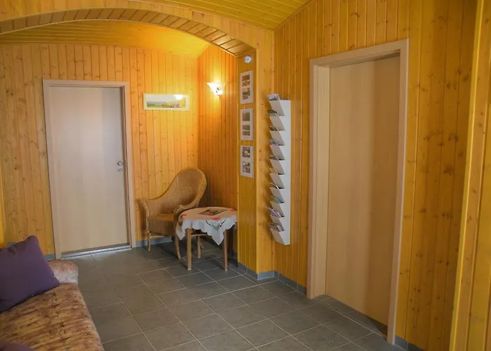 Am Lindenbaum 3* Sebnitz