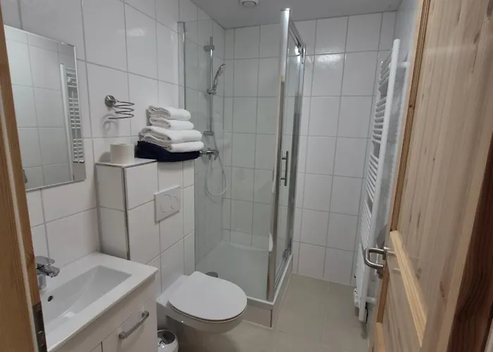 Am Lindenbaum 3* Sebnitz