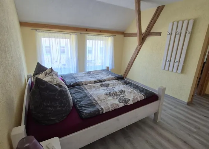 Am Lindenbaum Bed & Breakfast 3*