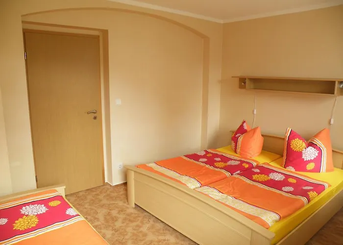 Am Lindenbaum 3* Sebnitz